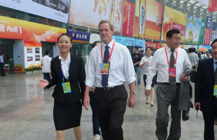 合肥翻譯公司陪同口譯翻譯需要多少錢(qián)，怎么收費的？